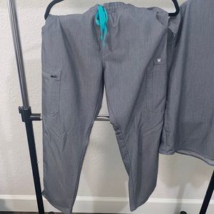 Figs cargo scrub pants, size M